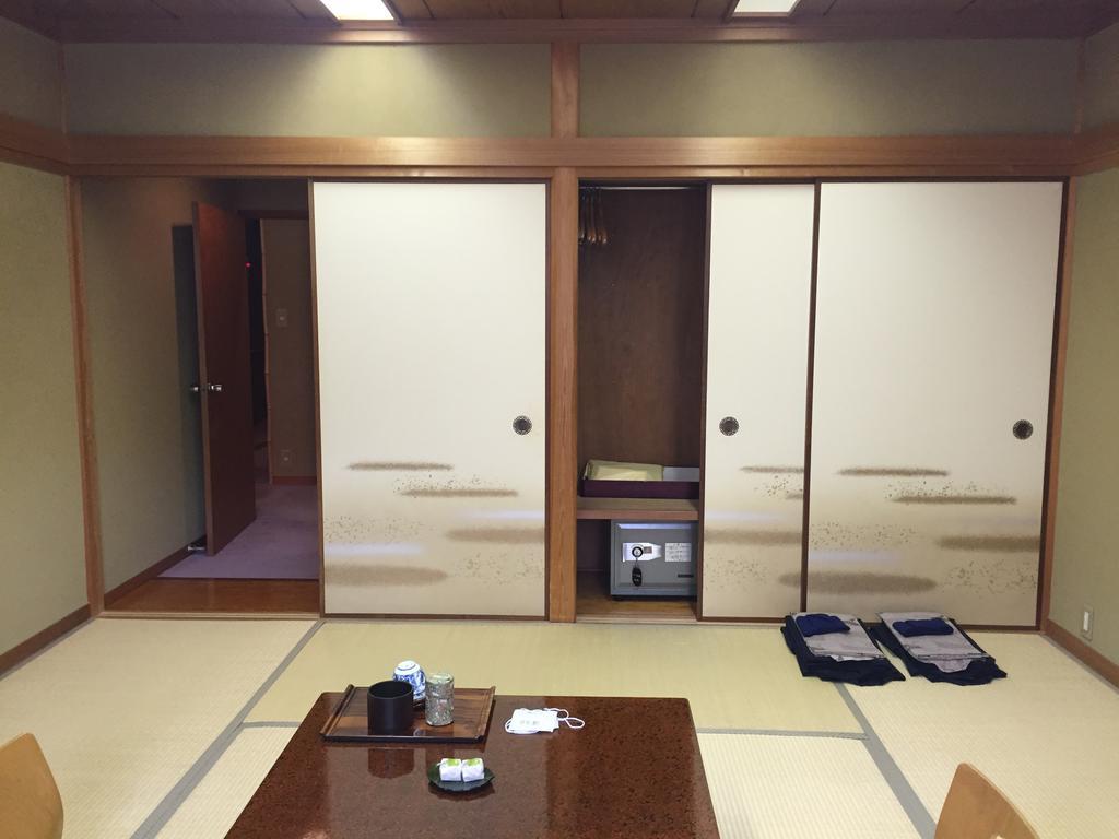 丰冈市 三和日式旅馆酒店 外观 照片